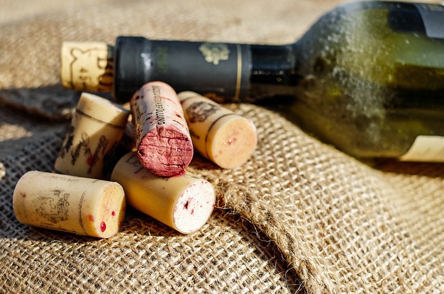 와인고르는법 선물받은 와인품종 확인부터 와인보관법 오픈한 와인유통기한 와인가격확인하는법 와인검색방법